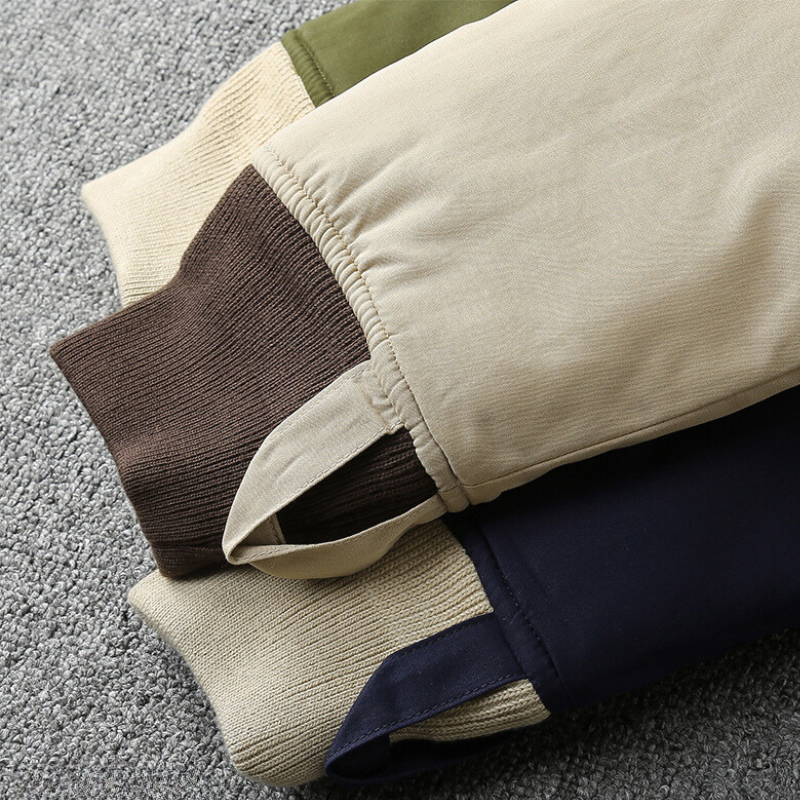 Wyściełana bawełniana kurtka męska o regularnym kroju