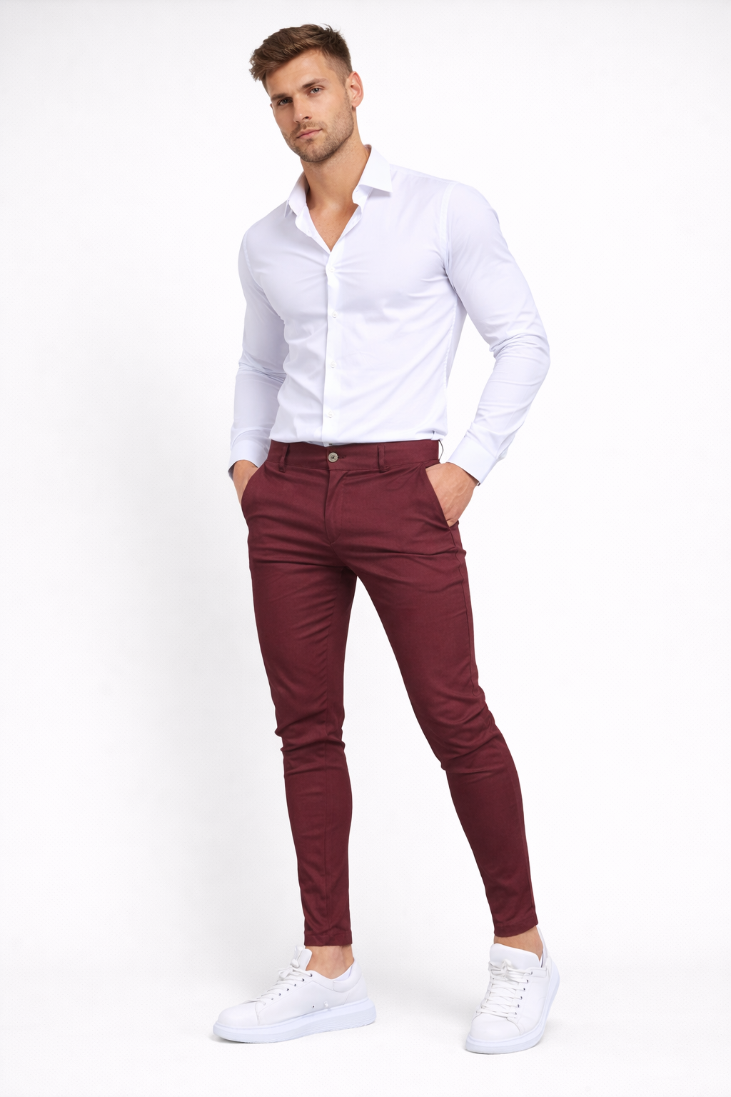 Białe spodnie chino o dopasowanym kroju z elastycznego materiału